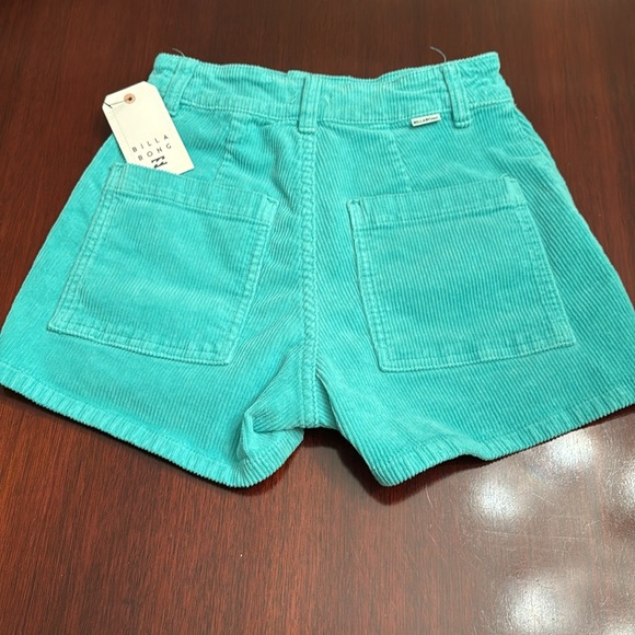 Seagram Green Billabong Corduroy Shorts. NWT. Size 24 - Picture 5 of 9